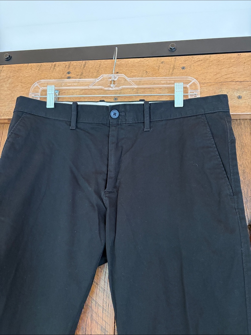 J. Crew Men’s FLEX Slim Fit (W33,L32) Chino Pants in Black - Picture 6 of 7